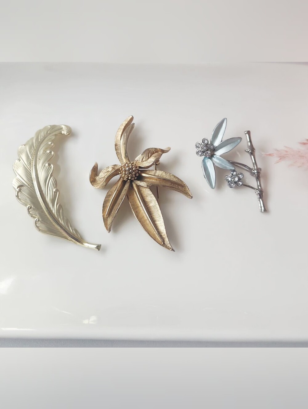 Vintage-Inspired Brooch Pin Set Gold & Silver